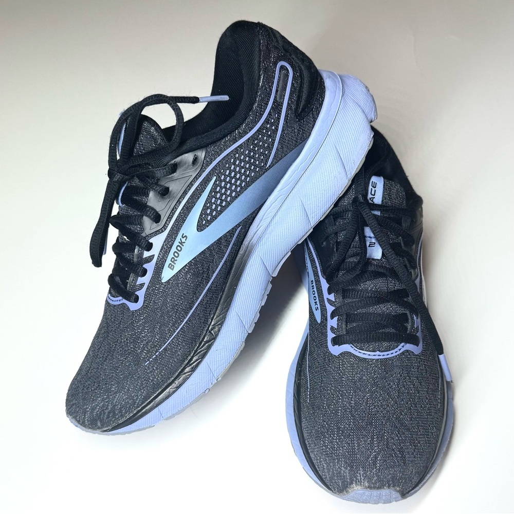 Brooks Women's Trace 2 Athletic Running Shoes Size- 8.5 Medium - Picture 4 of 9